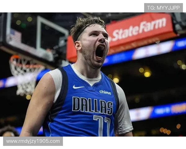 东契奇单节砍13分3篮板独自撑起全队 第三节贡献接近半数得分 东契奇单节砍13分3篮板独自撑起全队 第三节贡献接近半数得分